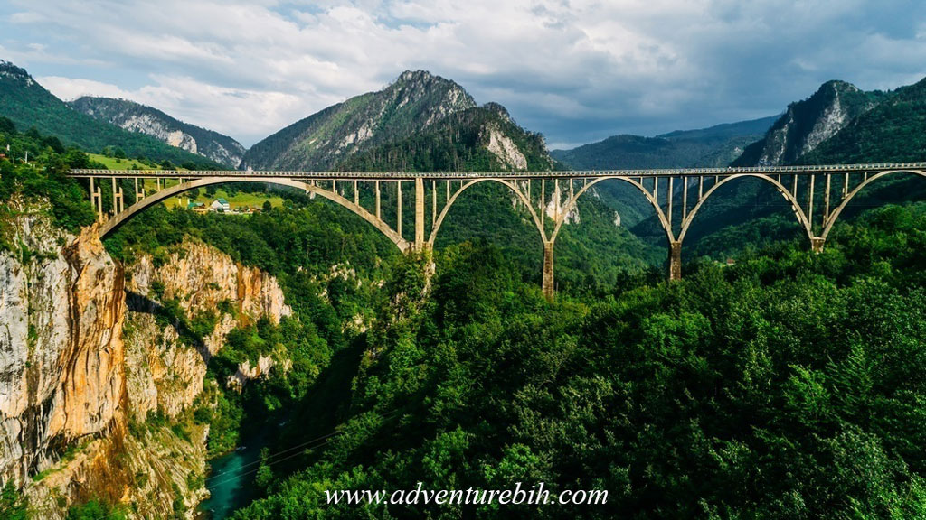 Djurdjevica bridge on Tara river-zip lane