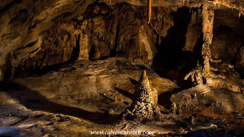 Cave kuk caving adventure